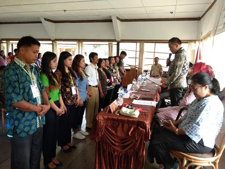 55 Relawan Demokrasi  di Kukuhkan oleh KPU Toraja Utara
