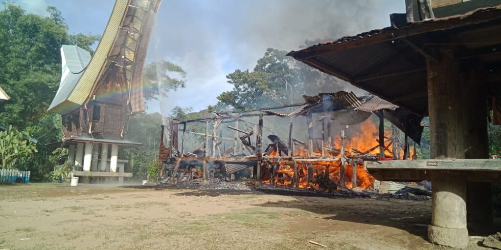 Rumah Milik Pilemon Bore di Sassa’ Ludes Terbakar