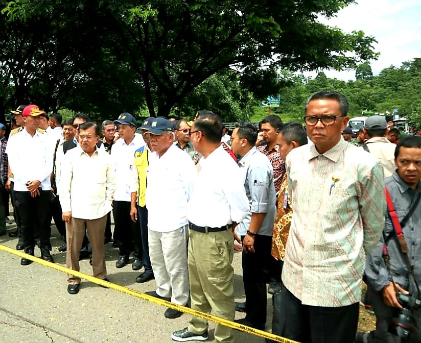 Wapres Jusuf Kalla Tinjau Lokasi Banjir