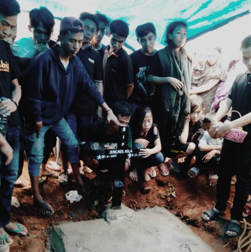 Warga Asal Toraja Korban Penikaman OTK Di Makassar Dikebumikan 1 Warga Asal Toraja Korban Penikaman OTK Di Makassar Dikebumikan