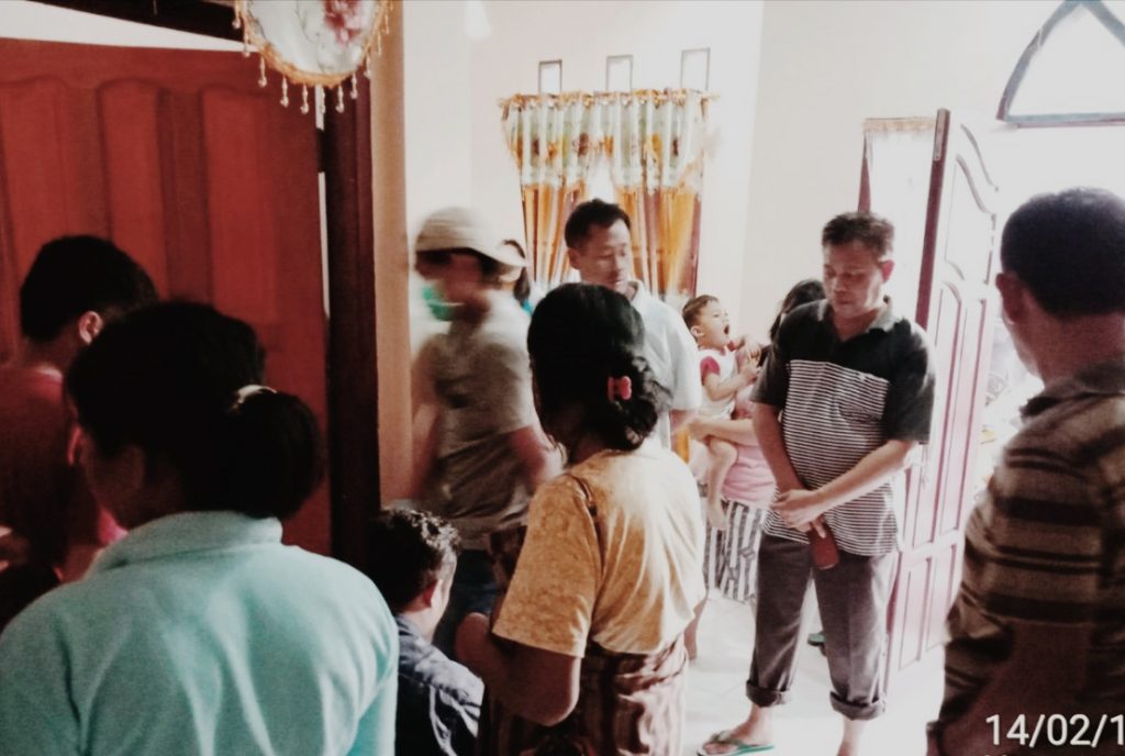Perempuan Paruh Baya Ditemukan Tewas Dengan Mulut Berbusa 2 Perempuan Paruh Baya Ditemukan Tewas Dengan Mulut Berbusa