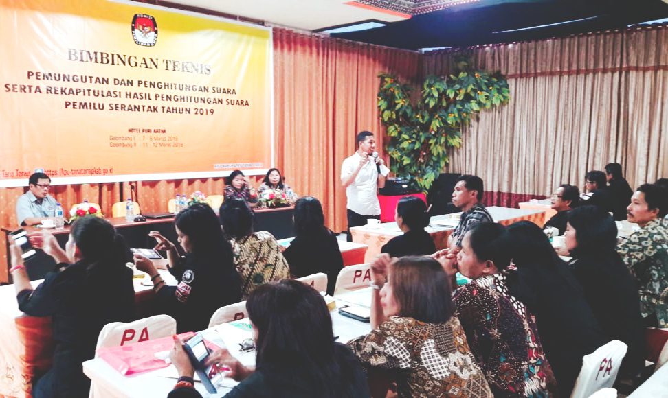 KPU Tana Toraja Gelar Bimtek Tata Cara Pemungutan dan Penghitungan Suara