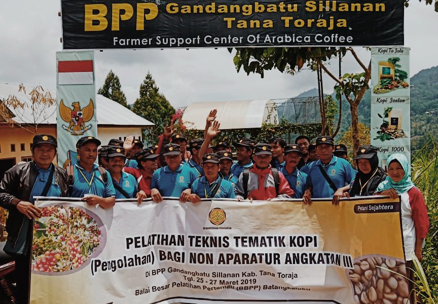 Petani Tana Toraja Ikuti Pelatihan Tematik Kopi 2 Petani Tana Toraja Ikuti Pelatihan Tematik Kopi