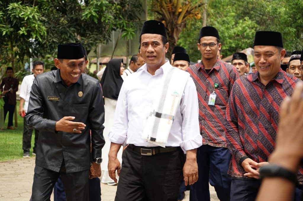 Setelah Bertemu Petani Pangkep, Mentan kunjungi Ponpes Shohwatul Is’ad