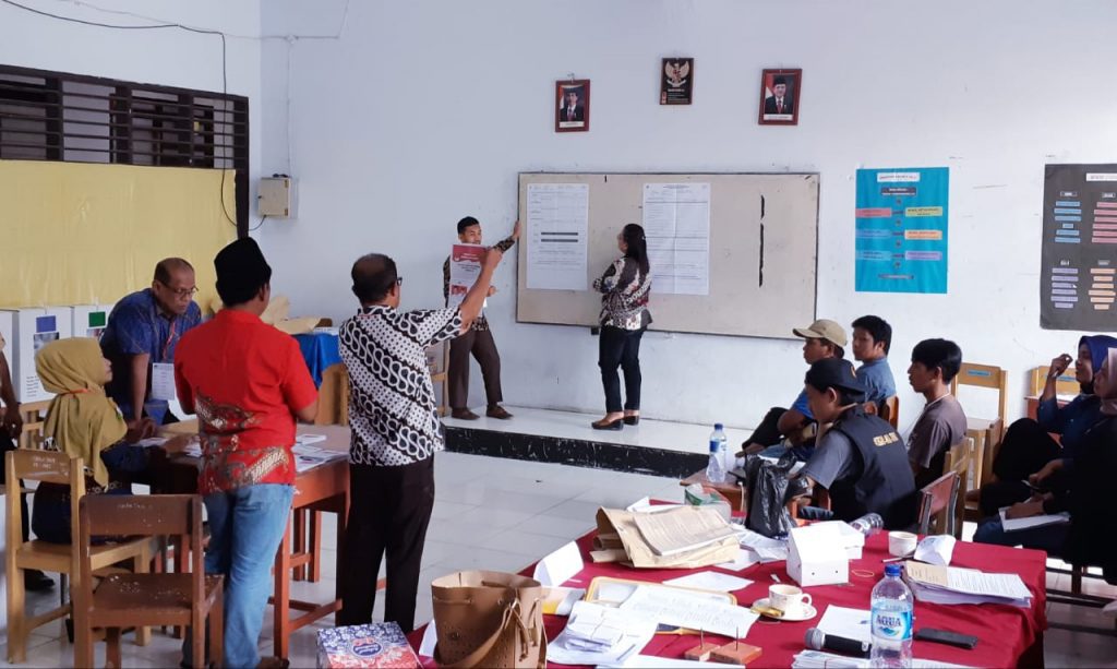Prabowo Unggul di TPS 10 Bombongan