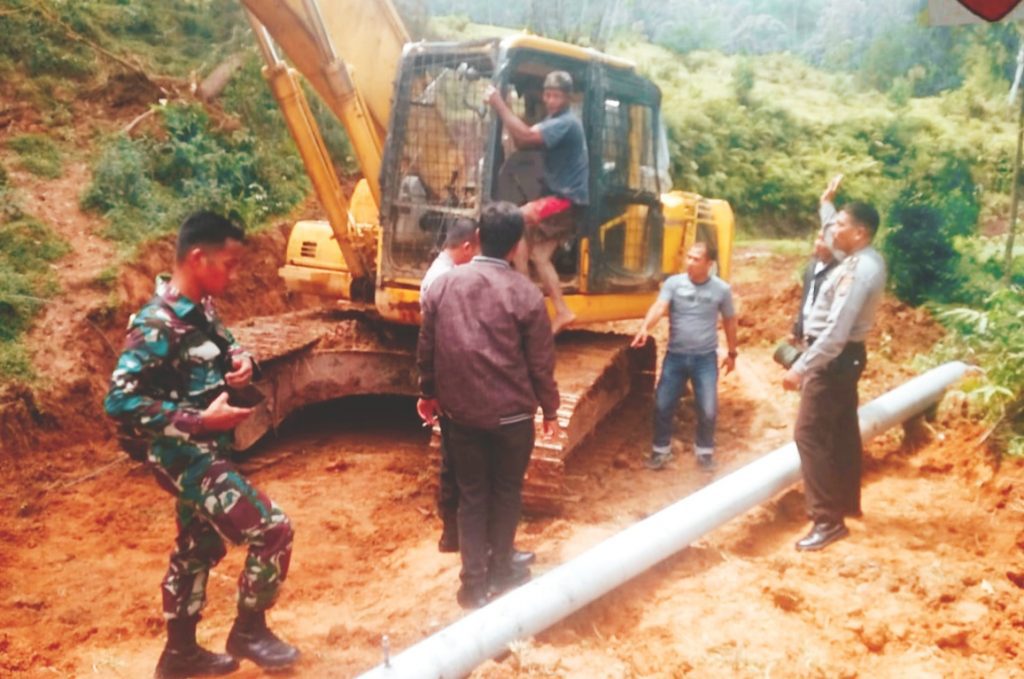 Tertimpa Tiang Listrik, Warga Nanggala Meninggal Dunia