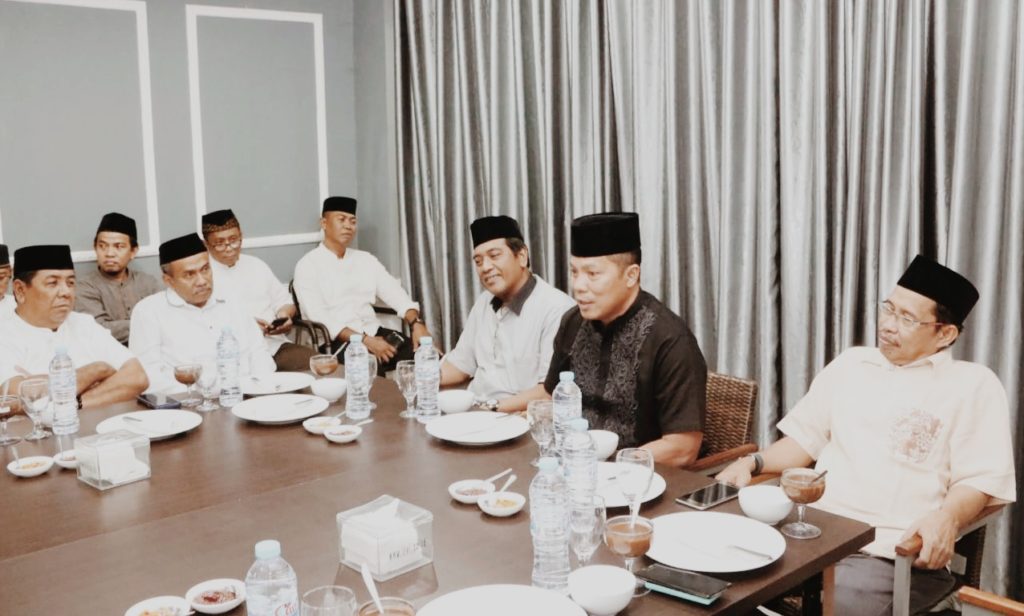 Kapolda Ngebuburit Bareng Forum Warek III Se Kota Makassar