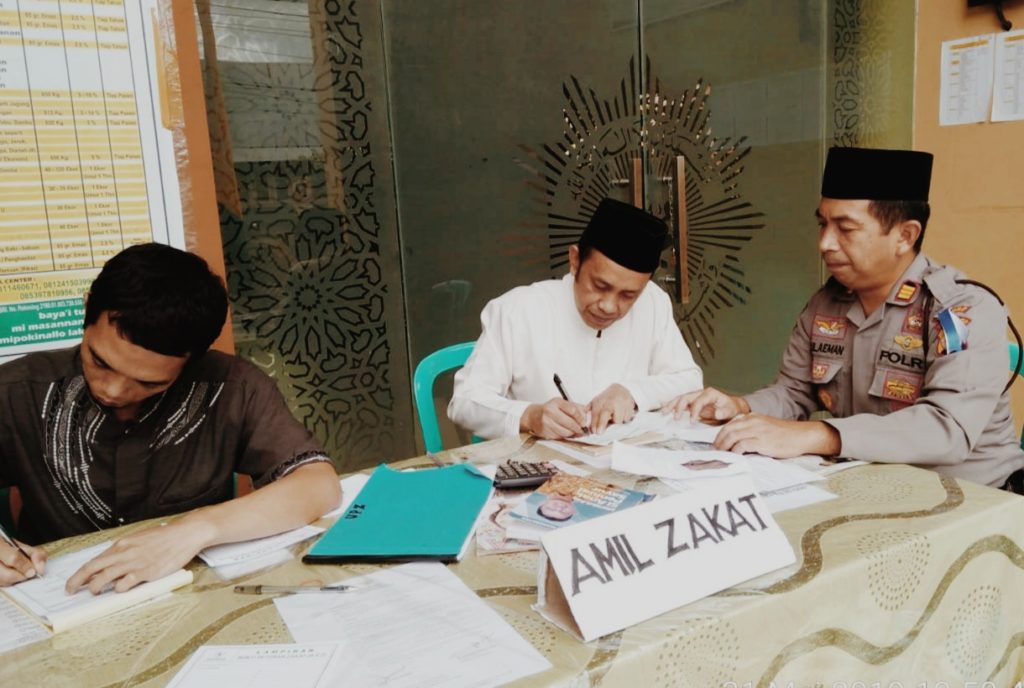 Zakat Fitrah Polres Tana Toraja Senilai Rp.9,6 Juta di Salurkan Lewat Baznas