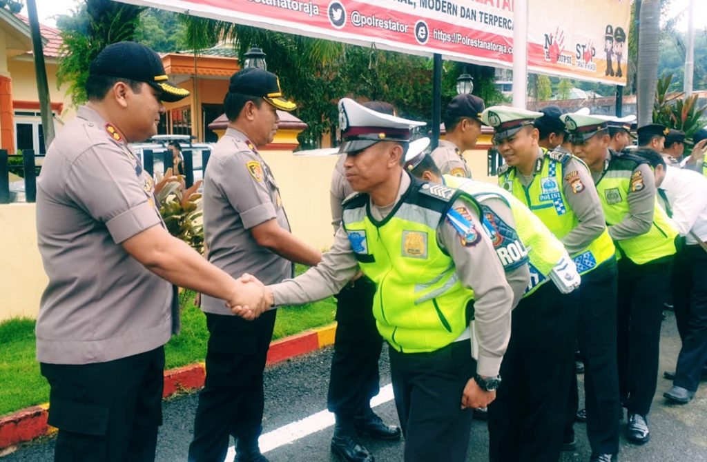 Usai Laksanakan Apel Pagi, Polres Tana Toraja Gelar Halal bi Halal