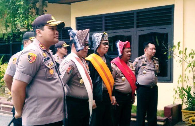 Ketua STIK Lemdiklat Polri Kunjungi Polres Tana Toraja 1 Ketua STIK Lemdiklat Polri Kunjungi Polres Tana Toraja