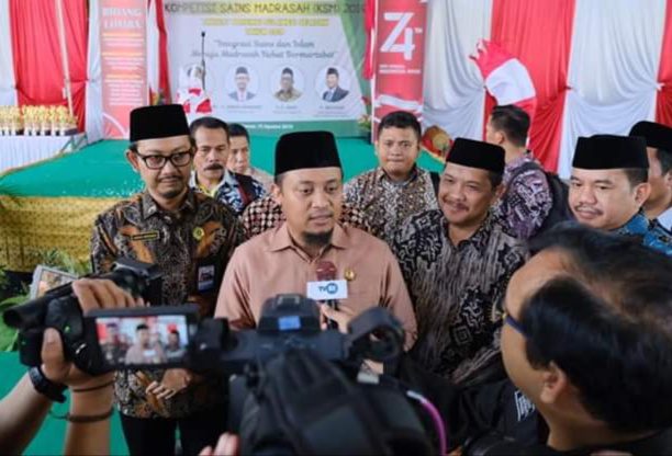 Wagub Buka Kompetisi Sains di MAN 2 Makassar 2 Wagub Buka Kompetisi Sains di MAN 2 Makassar