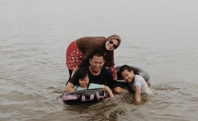 Menikmati Ikan Bakar di Pantai Ammani 3 Menikmati Ikan Bakar di Pantai Ammani