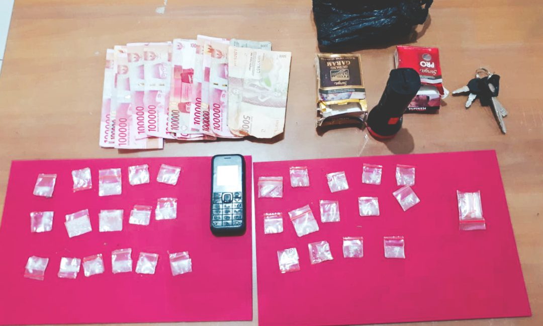 Polisi Kembali Menangkap Pengedar Narkoba di Toraja Utara 2 Polisi Kembali Menangkap Pengedar Narkoba di Toraja Utara