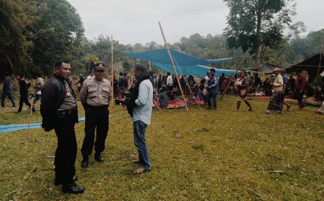 Dua Lokasi Judi Sabung Ayam di Toraja Utara, di Grebek Polisi 1 Dua Lokasi Judi Sabung Ayam di Toraja Utara, di Grebek Polisi