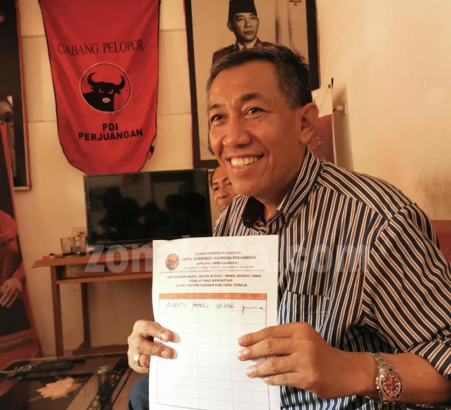 Daftar di PDI Perjuangan Alberth Patarru Siap Menantang Petahana 2 Daftar di PDI Perjuangan Alberth Patarru Siap Menantang Petahana
