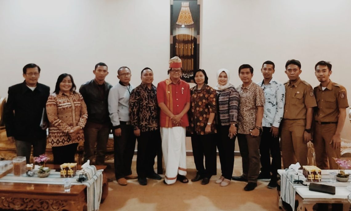 Bupati Tana Toraja Tandatangani Dana Hibah Pilkada Untuk KPU dan Bawaslu