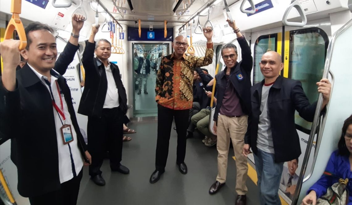 40 Perserta Diklat Kepemimpinan Tk. III berkunjung ke MRT Jakarta