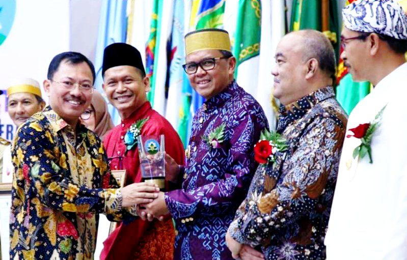 Wujudkan Indonesia Sehat, Pemprov Sulsel Raih Anugerah Swasti Saba 2019