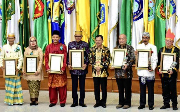 Wujudkan Indonesia Sehat, Pemprov Sulsel Raih Anugerah Swasti Saba 2019 2 Wujudkan Indonesia Sehat, Pemprov Sulsel Raih Anugerah Swasti Saba 2019