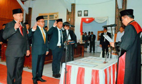 Tiga Pimpinan Defenitif DPRD Toraja Utara Resmi di Lantik