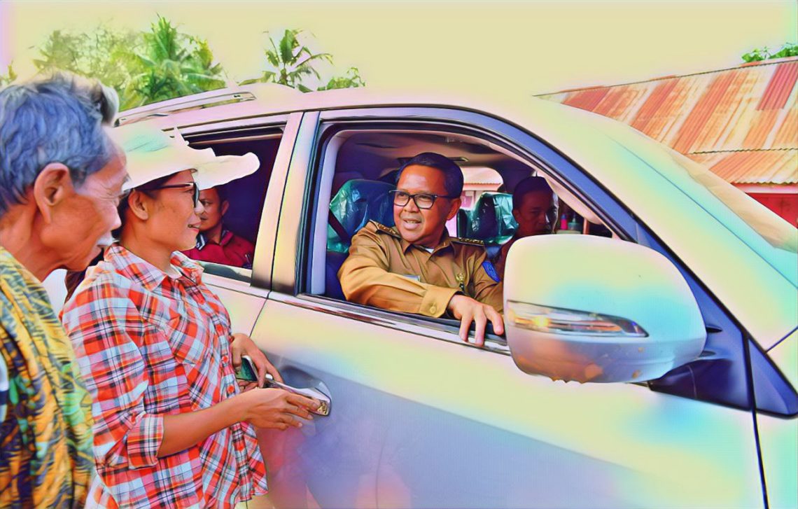 Jadi Driver, Nurdin Abdullah Jajal Jalur Baru Bua – Rantepao