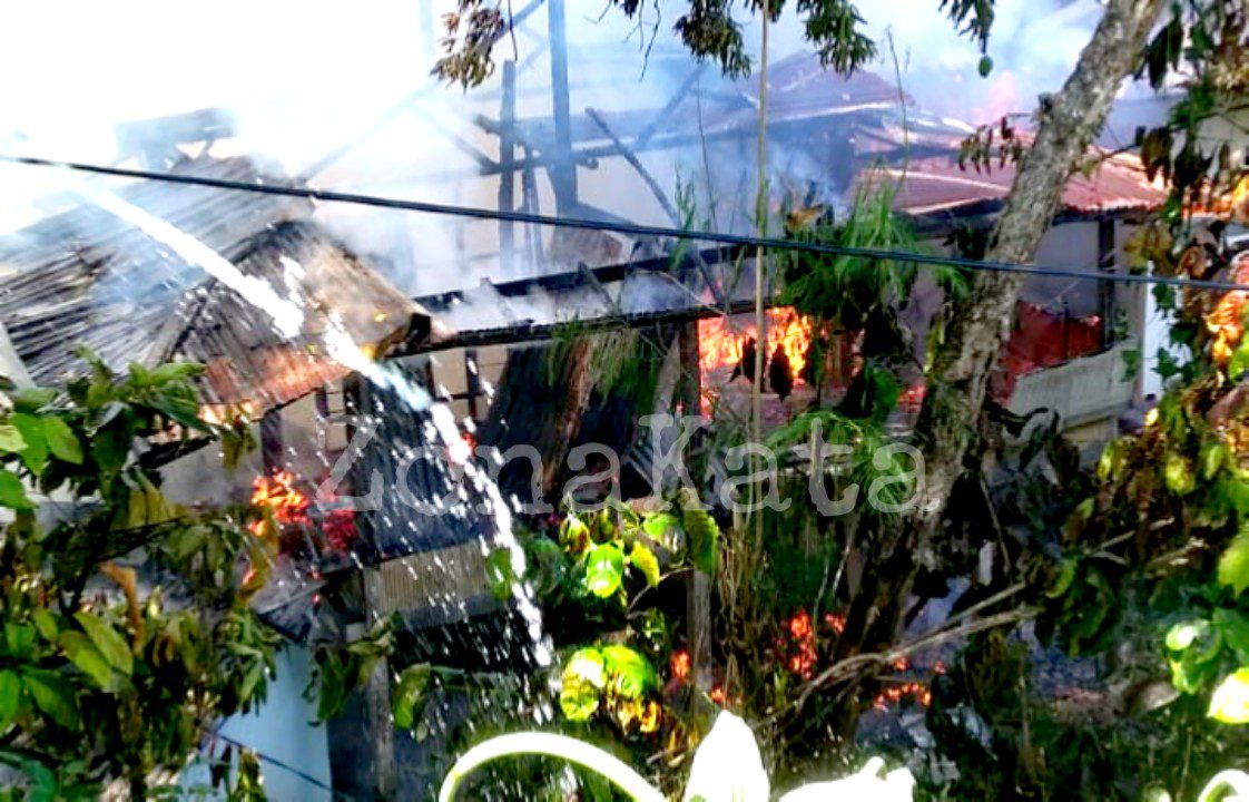 Satu Unit Rumah di Botang Makale Ludes Dilahap Si Jago Merah