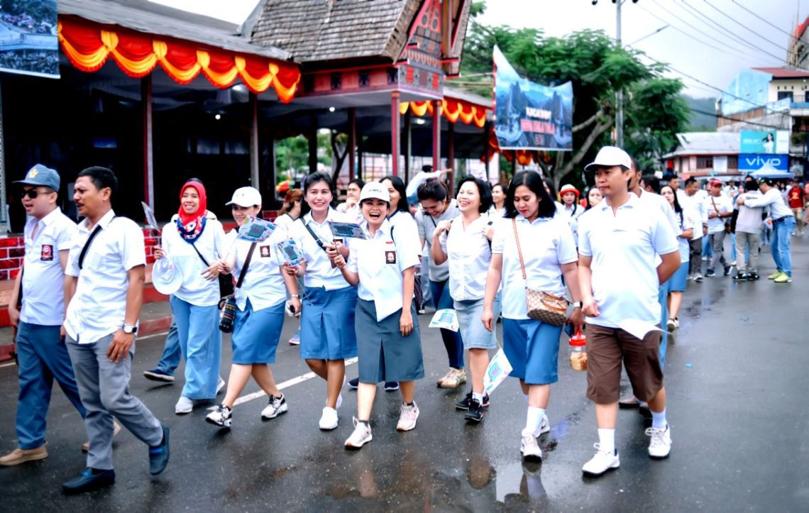 Jalan Santai Alumni SMAN 1 Tana Toraja Berlangsung Seru 4 Jalan Santai Alumni SMAN 1 Tana Toraja Berlangsung Seru