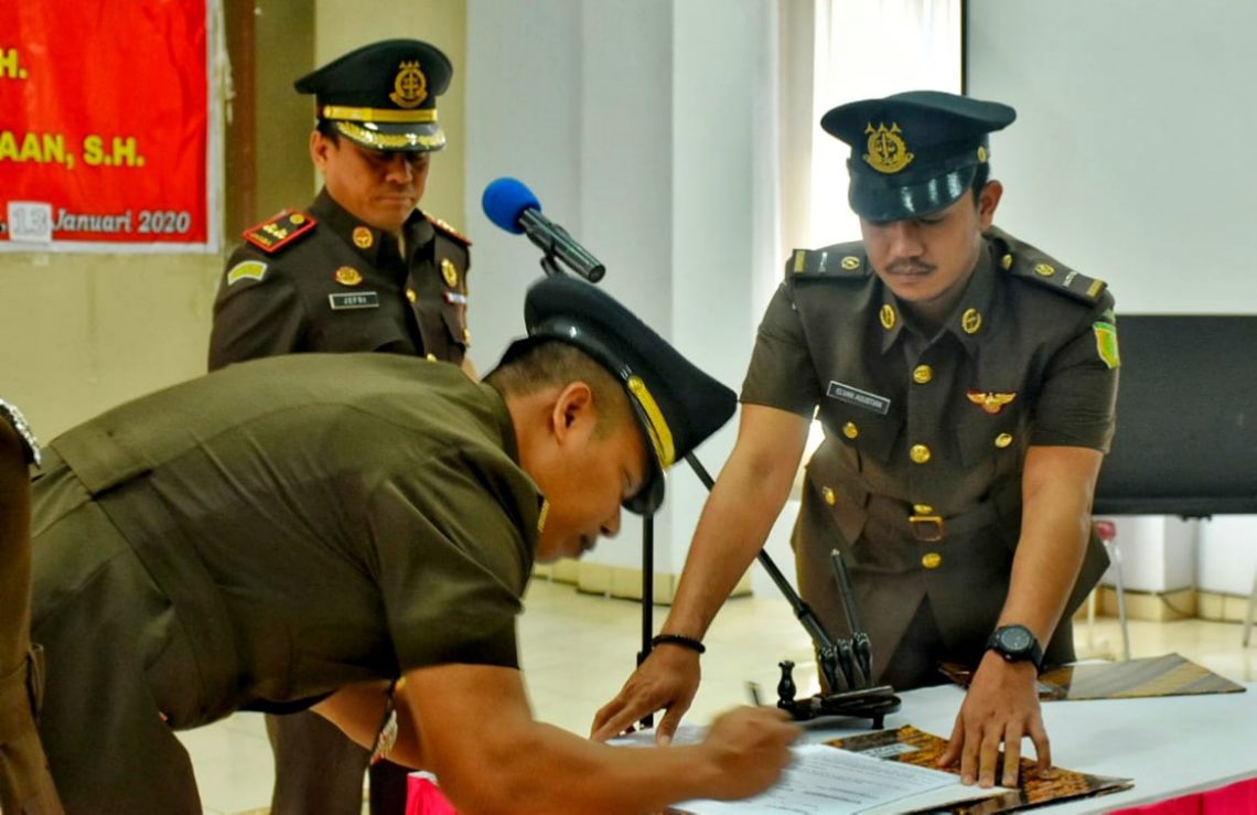 Di Mutasi ke Kepulauan Sangihe, Ini Pengganti Ringgi Sarungallo Sebagai Kasipidum Kejari Tana Toraja