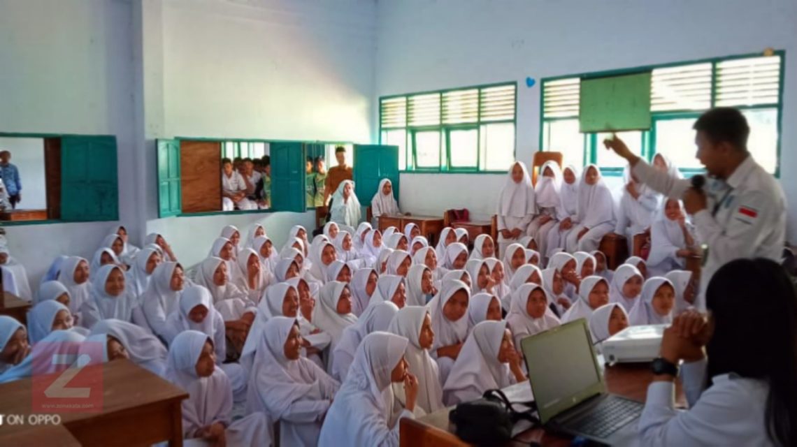 BNNK Edukasi Bahaya Narkoba di MTs Negeri 2 Tana Toraja 2 BNNK Edukasi Bahaya Narkoba di MTs Negeri 2 Tana Toraja