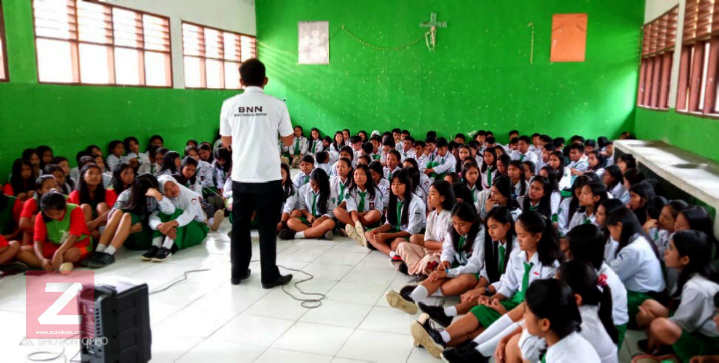 Tim Penyuluh BNNK Ajak Siswa SMAN 5 Toraja Utara Jauhi Narkoba