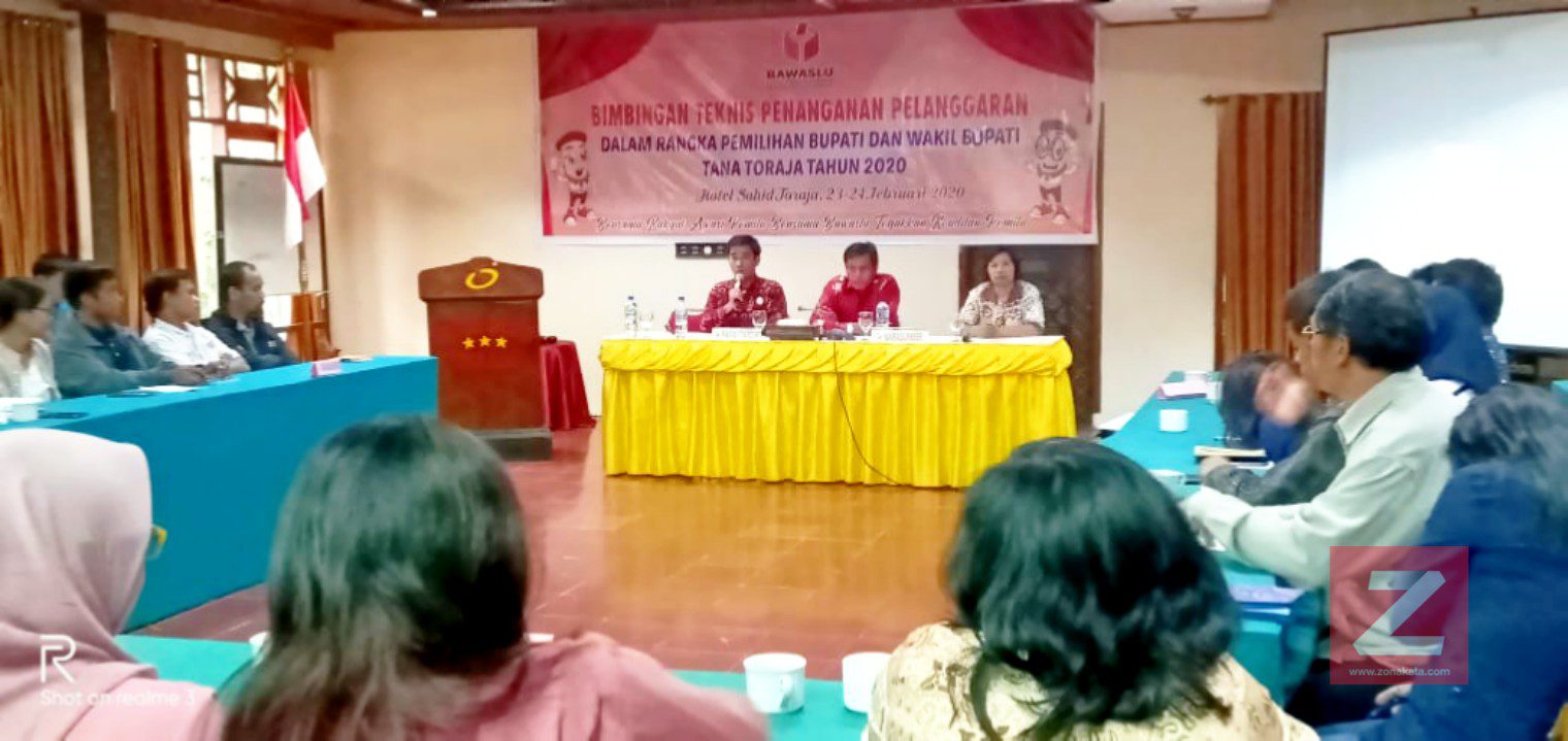 Panwascam se-Kabupaten Tana Toraja Ikuti Bimtek Penanganan Pelanggaran