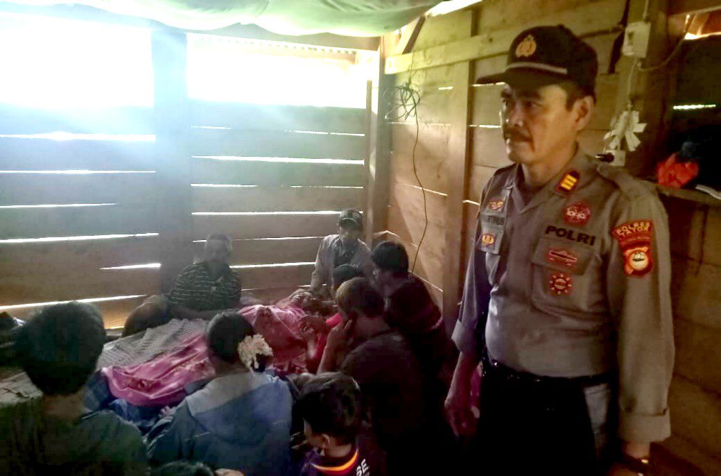 Musibah Tanah Longsor di Rembon Telan Satu Korban Jiwa 4 Musibah Tanah Longsor di Rembon Telan Satu Korban Jiwa