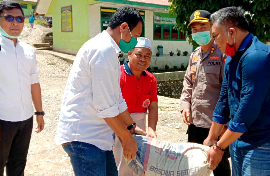 Kapolres Tana Toraja Berikan Bantuan ke Ponpes Muhamadiyah Mengkendek