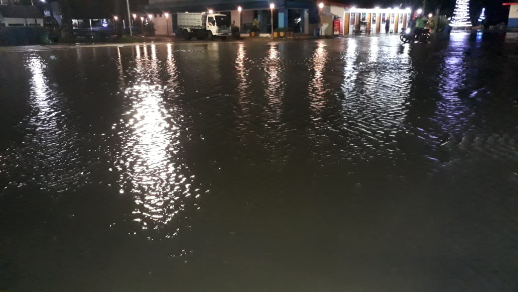Hujan Deras, Sejumlah Rumah dan Kantor disekitar Makale Terendam Banjir