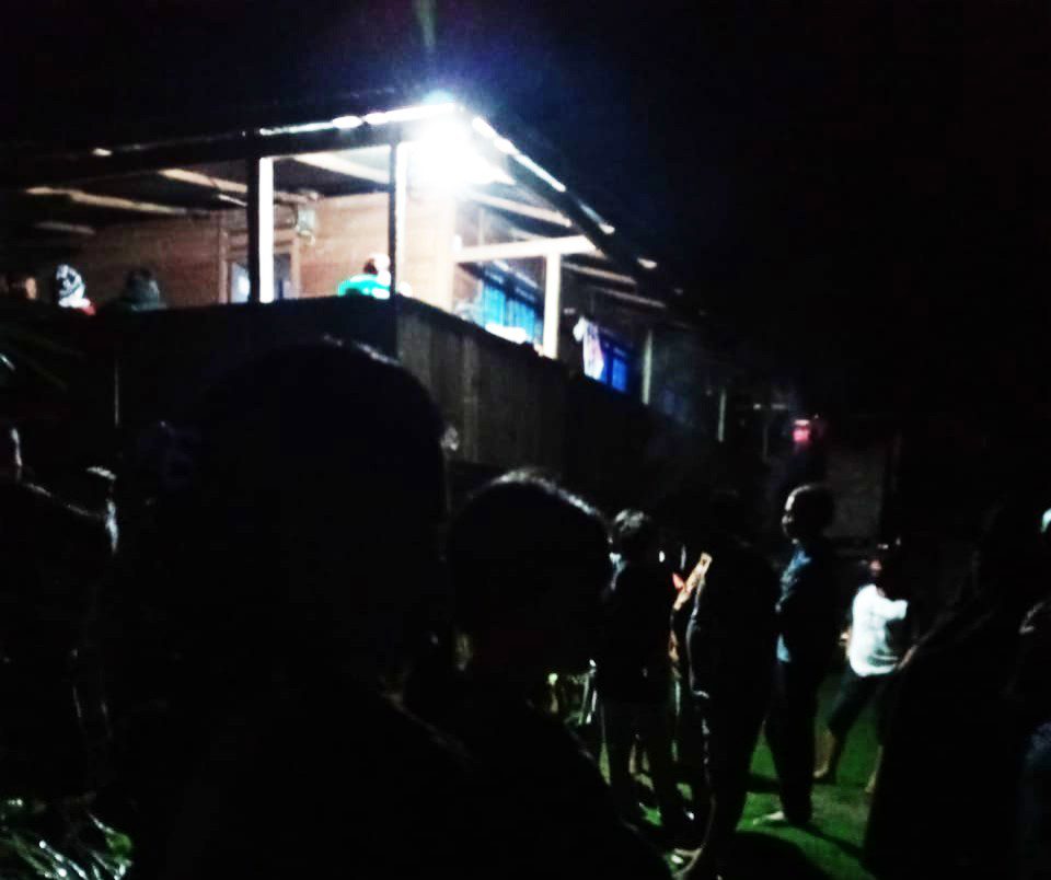 Geger, Seorang Pemuda di Botang Makale Tewas Gantung Diri 2 Geger, Seorang Pemuda di Botang Makale Tewas Gantung Diri