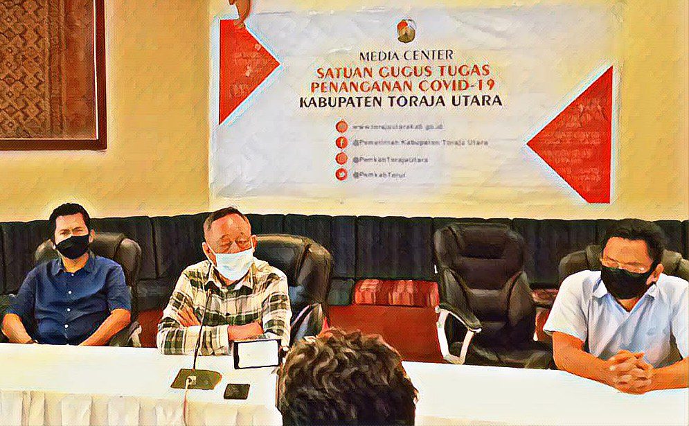 Bupati Kalatiku Umumkan Pasien Corona Pertama di Toraja Utara
