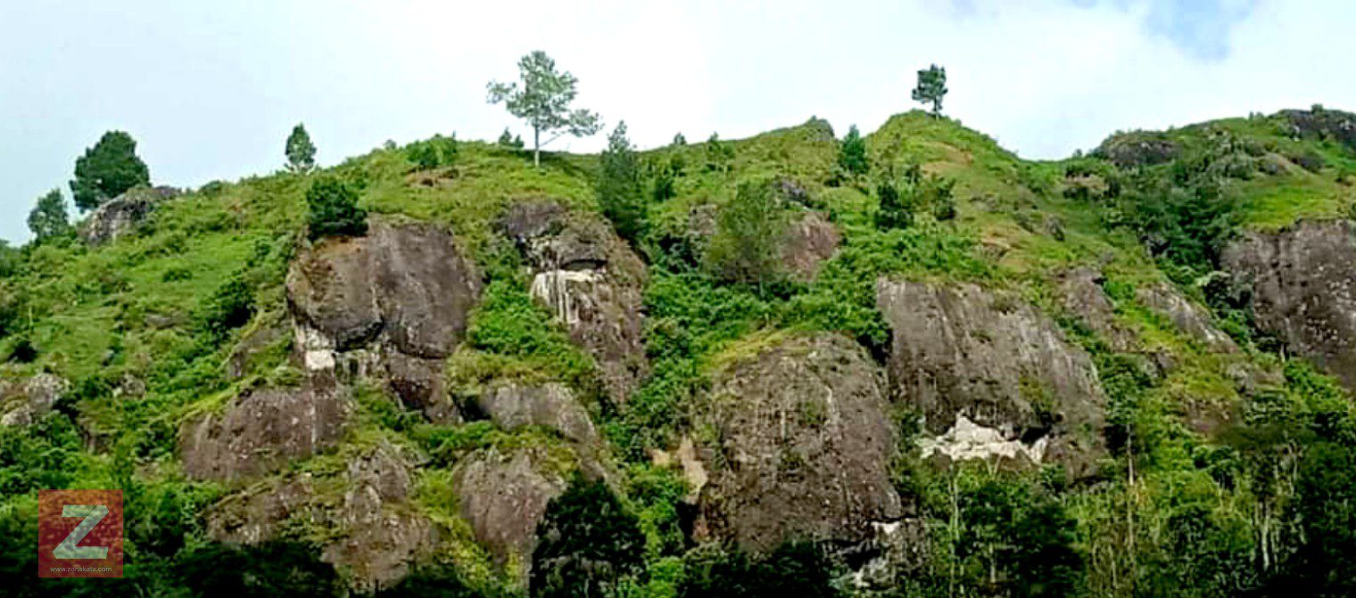 Mengintip Keindahan Panorama Alam Tulak Langi'