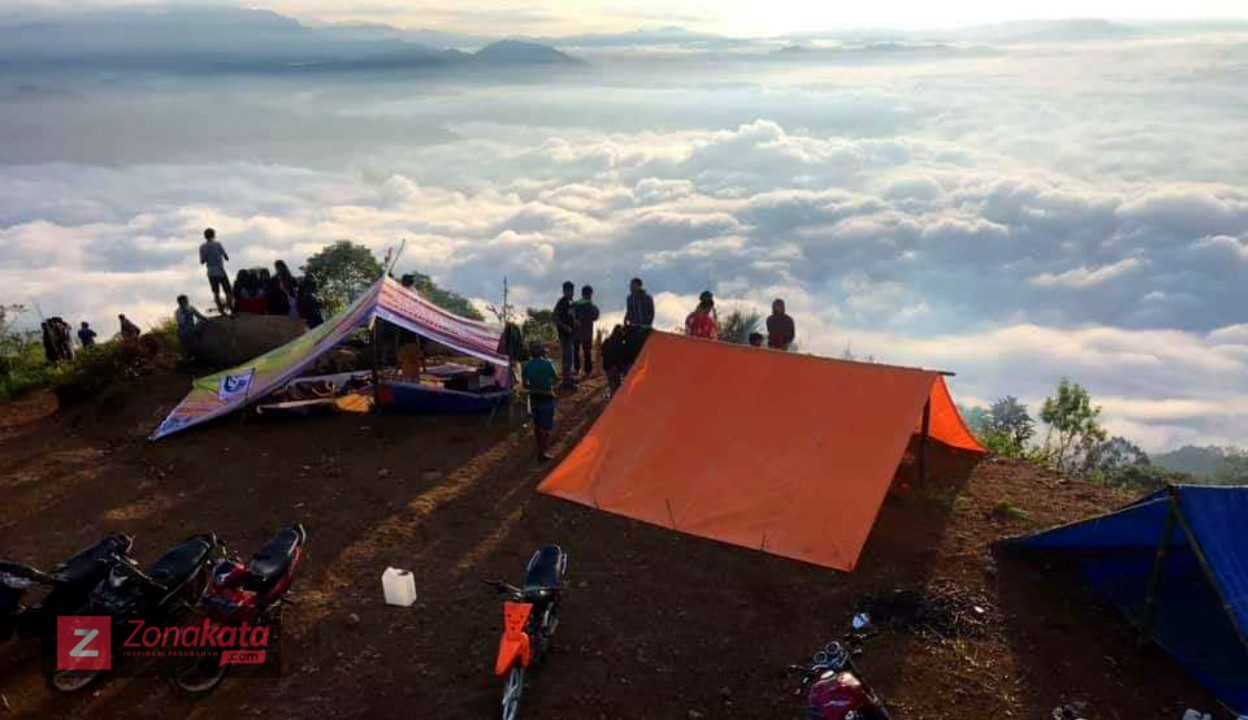 Mengintip Keindahan Panorama Alam Tulak Langi'