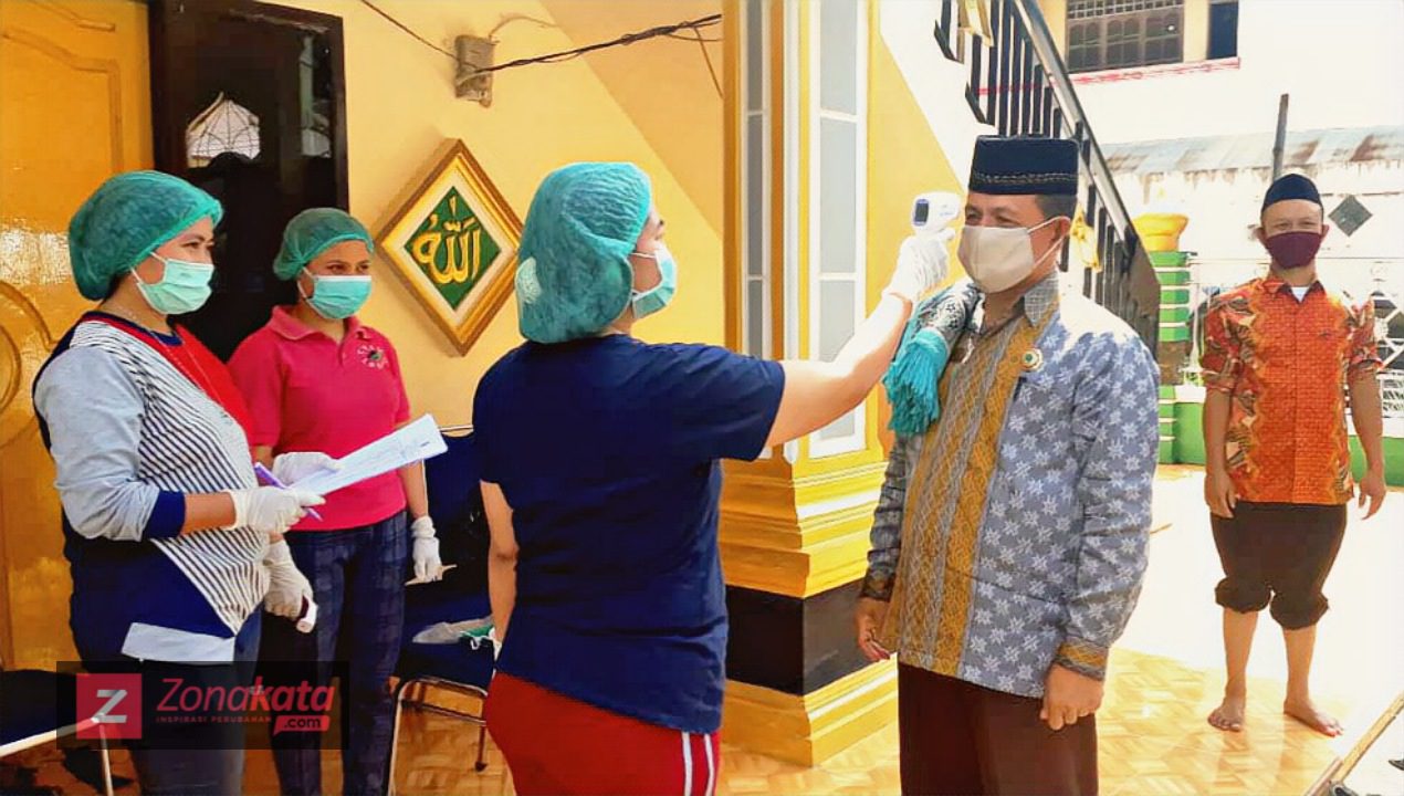 Shalat Jumat di Masjid Nurul Jihad Se’pon, Terapkan Protokol Kesehatan