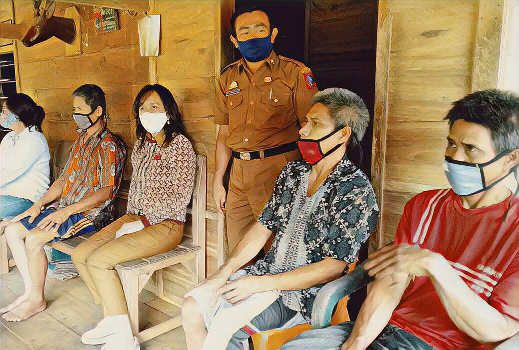 Ketua TP PKK Rospita Napa Kunjungi 3 Bersaudara Yang Mengalami Lumpuh Layu di Rantetayo