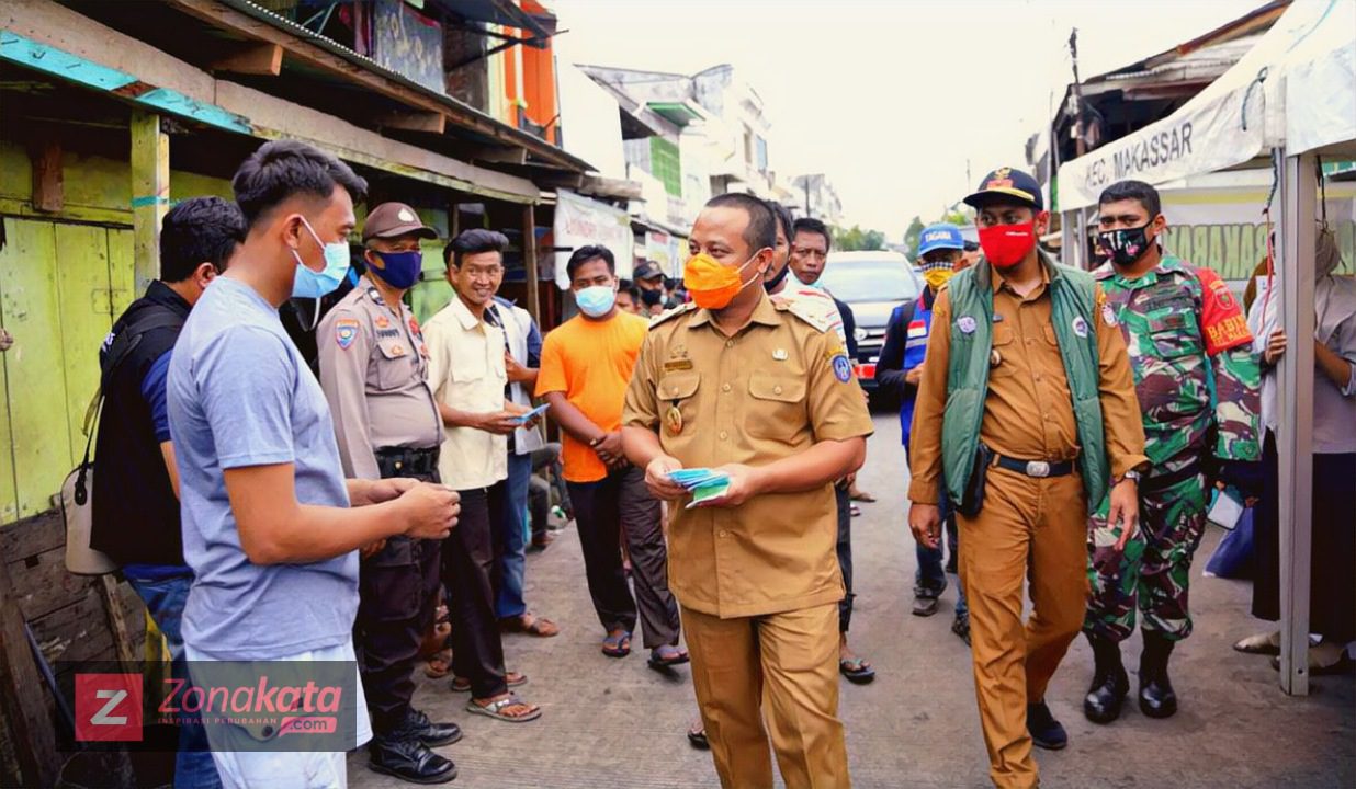 Wagub Sulsel Bantu Korban Kebakaran di Kerung-Kerung Makassar