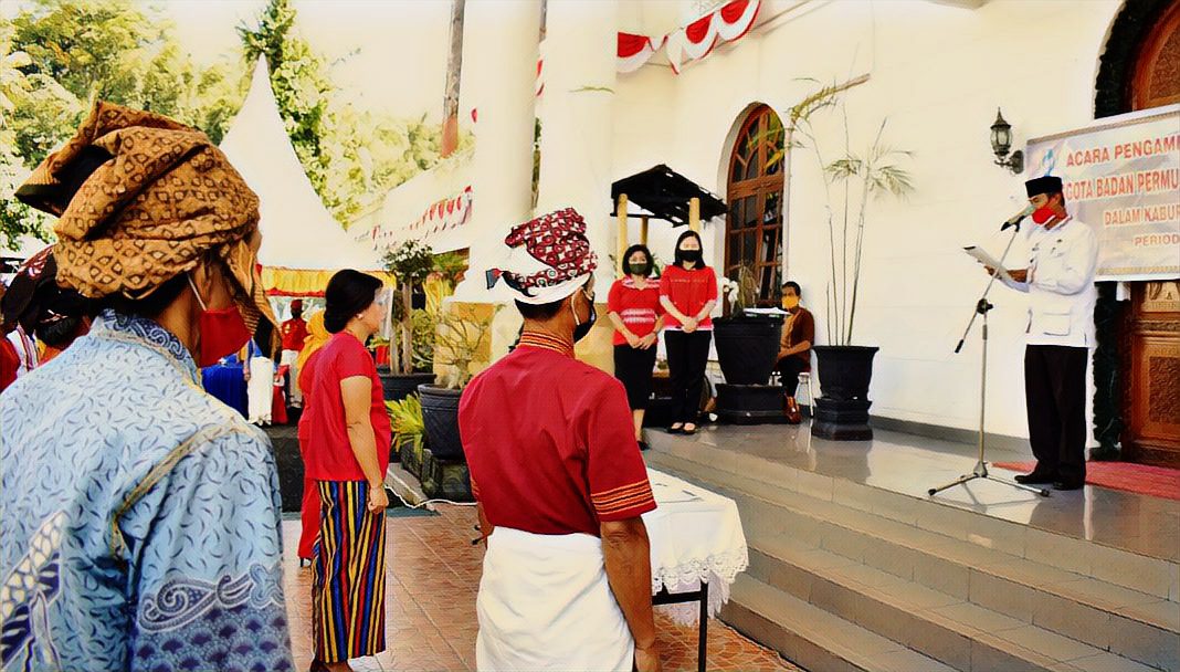 Sekda Tana Toraja, Semuel Tande Bura Lantik 35 orang Anggota BPL