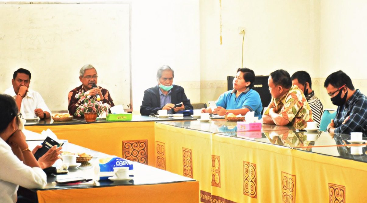 Maju di Pilkada Toraja Utara, Rinto-Yonathan Sambangi BPS Gereja Toraja