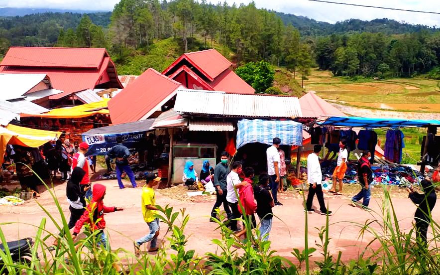 Garap Suara Pedagang, Albertus Patarru Blusukan ke Pasar Tradisional