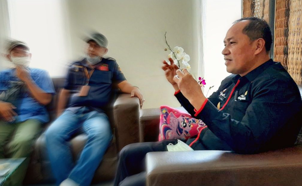 Pjs Bupati,  Akan Tata Ulang Kolam dan Pasar Seni Makale
