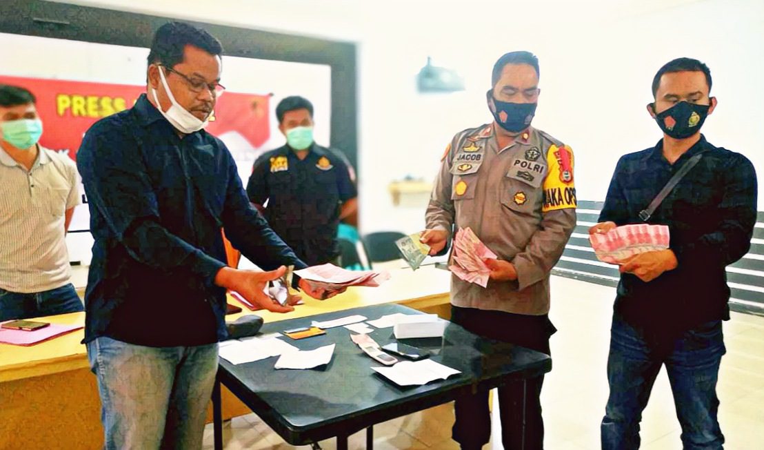 Belanjakan Uang Palsu Seorang IRT di Ancam 15 Tahun Penjara