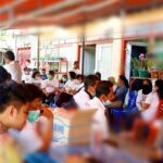Menunggu Penetapan KPU, Pendukung Theza Berkumpul di Posko Induk