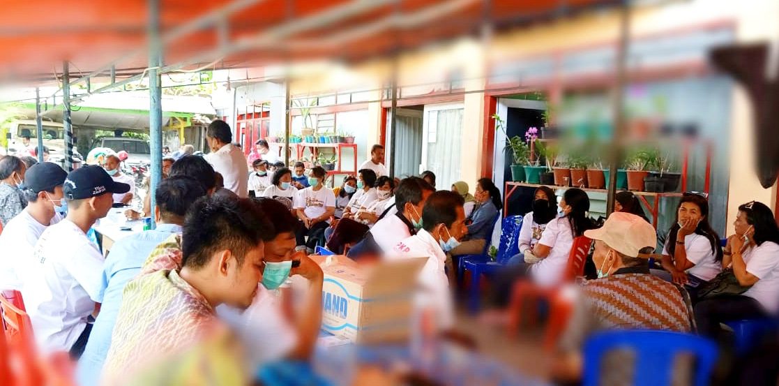 Menunggu Penetapan KPU, Pendukung Theza Berkumpul di Posko Induk