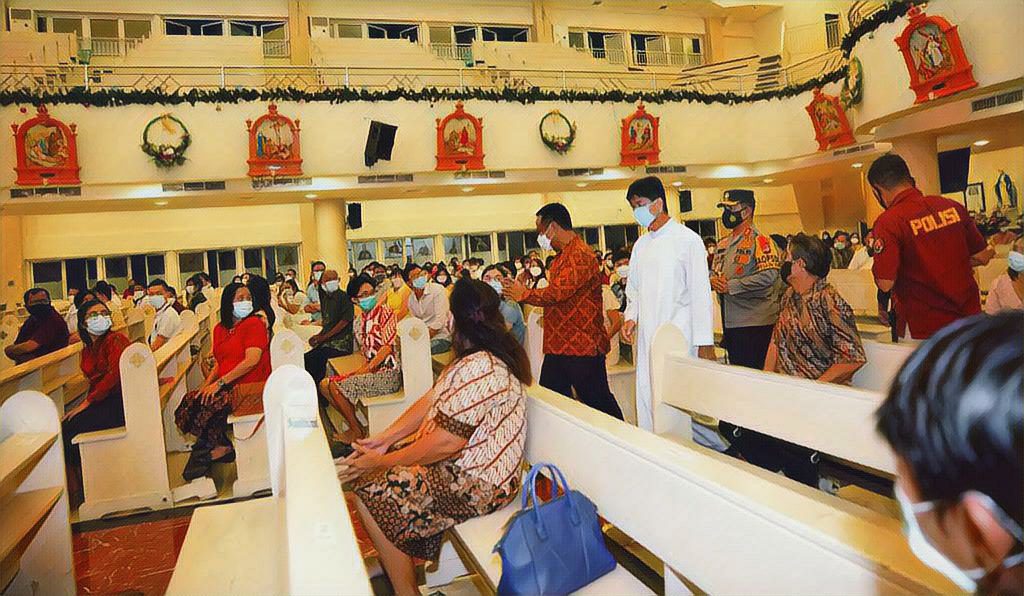 Pantau Gereja Beserta Pospam dan Posyan, Wagub Sulsel: Malam Natal Berjalan Lancar