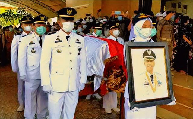 Lily Salurapa; Alm. Thoriq Husler itu Orang Baik
